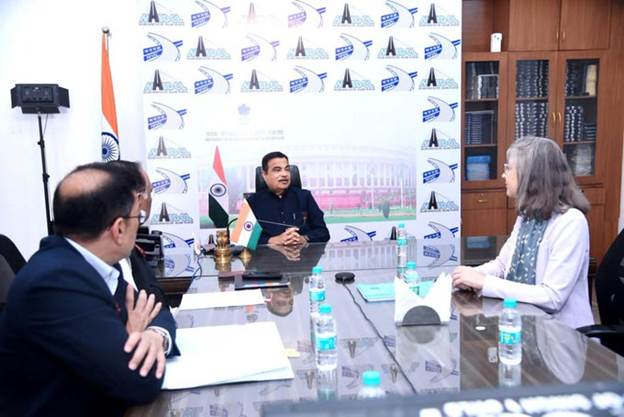 नितिन गडकरी ने भारत में ऑस्ट्रिया गणराज्य की राजदूत सुश्री कैथरीना वीजर के नेतृत्व में ऑस्ट्रियाई प्रतिनिधिमंडल से मुलाकात की